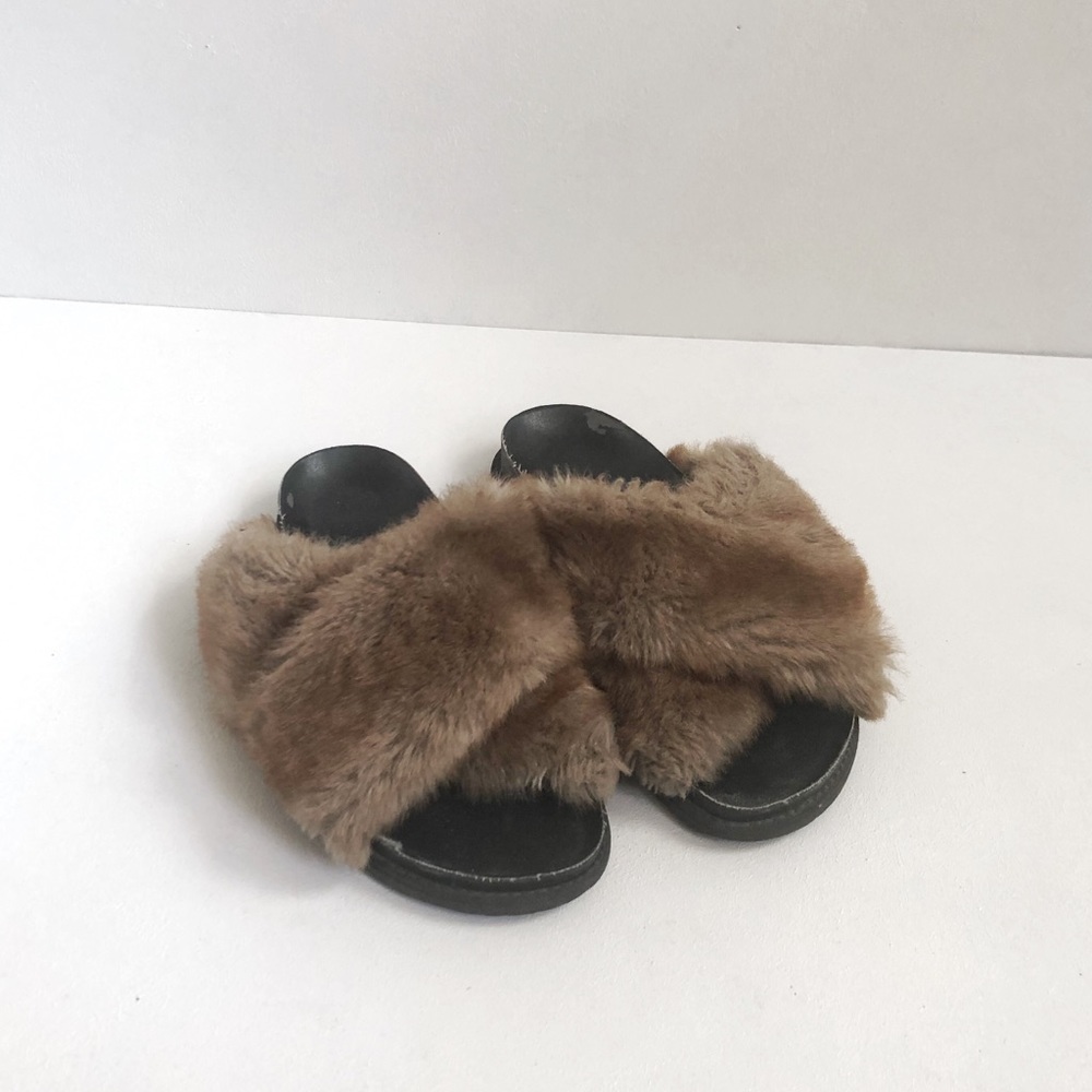 Topshop | Furry Slides